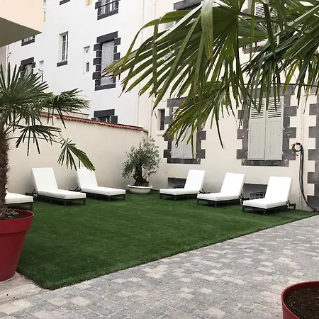 Ecrin De Gamme Possibilite Jacuzzi Hamam Apartment *